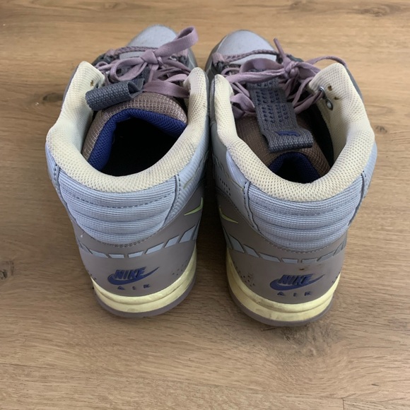 Nike Air Trainer 1 Utility SP
Light Smoke Grey Honeydew Particle Grey - Picture 4 of 4